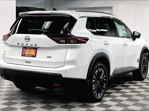 New 2026 Nissan Rogue Dark Armor AWD/4WD image 17