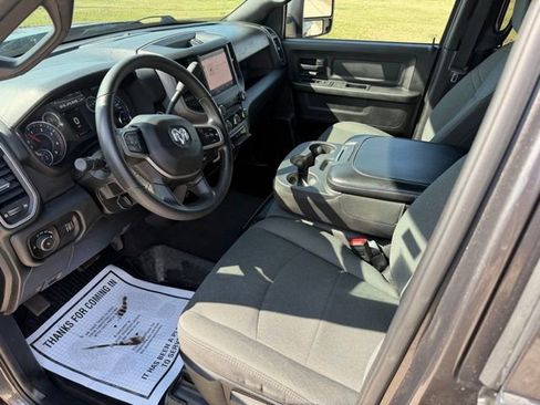 Certified 2024 RAM 2500 Tradesman w/ Chrome Appearance Group image 17