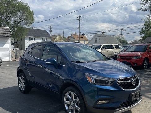 Used 2019 Buick Encore Essence w/ Experience Buick Package AWD/4WD image 2
