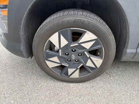 Certified 2025 Hyundai Kona SEL AWD/4WD image 2