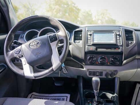 Used 2015 Toyota Tacoma PreRunner w/ Convenience Package image 10