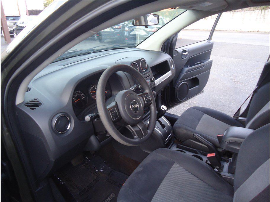 Used 2015 Jeep Compass Sport w/ Power Value Group AWD/4WD image 20