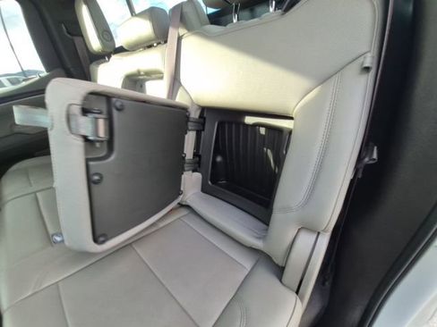 Used 2022 GMC Sierra 1500 SLT image 17