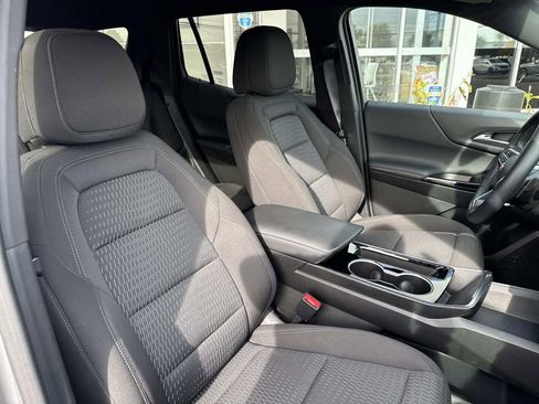 Certified 2025 Chevrolet Equinox LT image 11