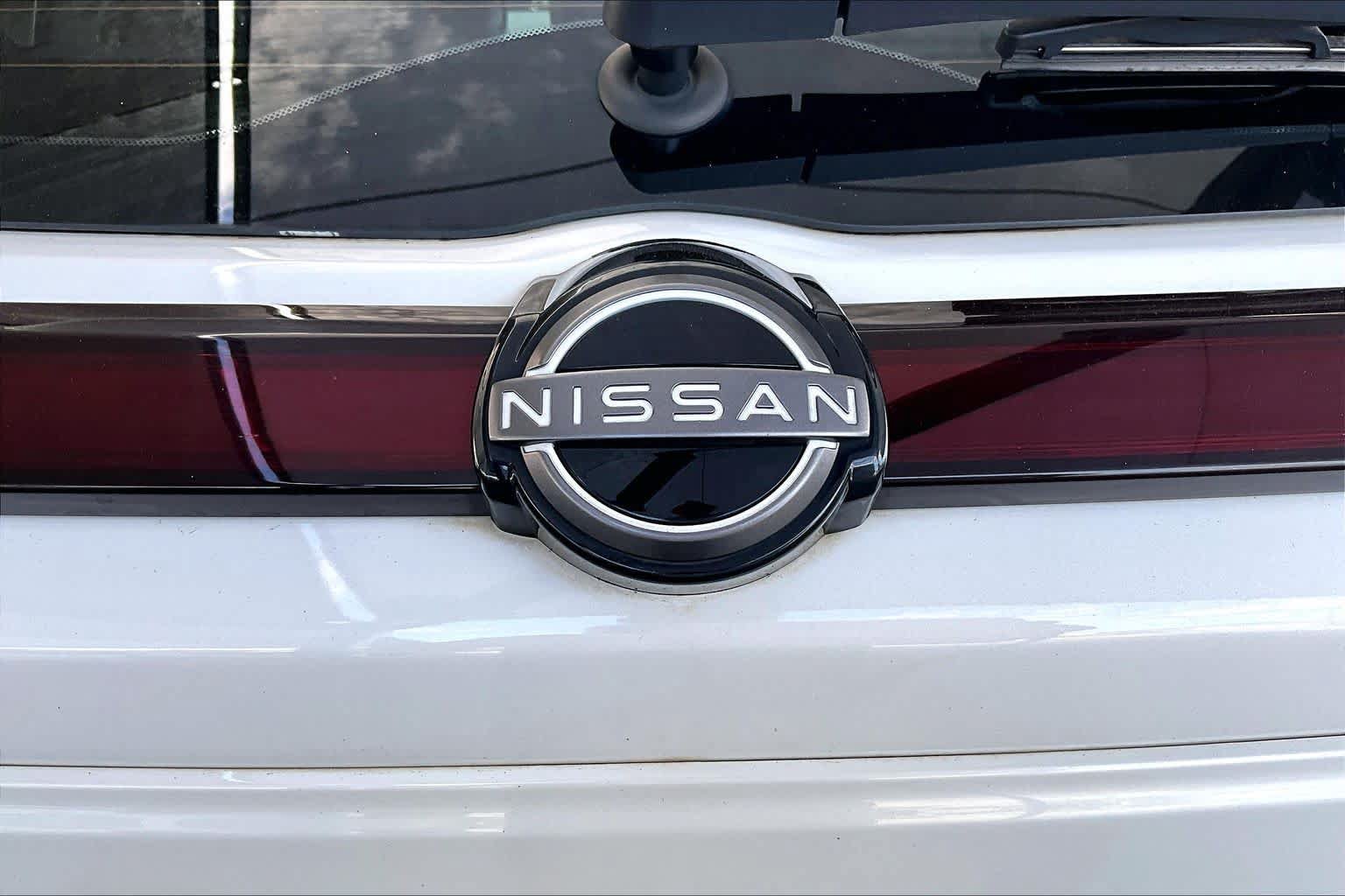 Certified 2024 Nissan Kicks SR w/ SR Premium Package FWD image 30