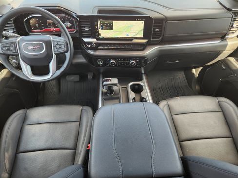 Used 2023 GMC Sierra 1500 SLT AWD/4WD image 9