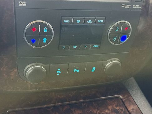 Used 2013 GMC Yukon Denali image 17