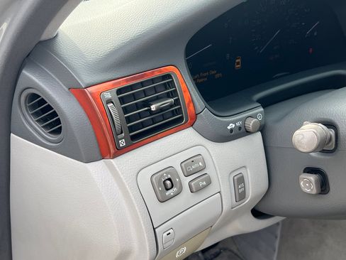 Used 2005 Lexus LS 430 image 31