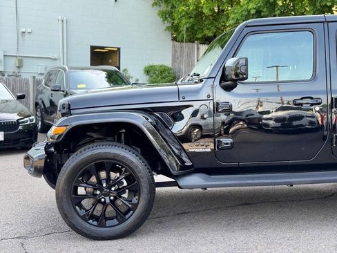 Used 2021 Jeep Wrangler Unlimited Sahara AWD/4WD image 10
