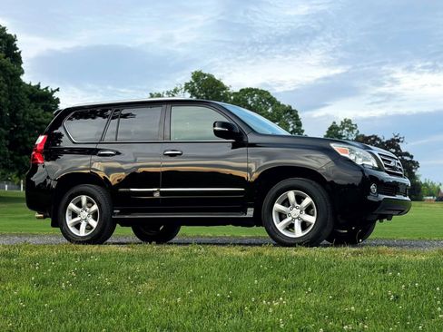 Used 2011 Lexus GX 460 Premium AWD/4WD image 3