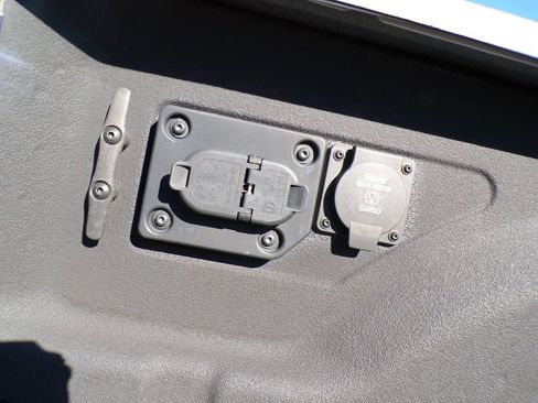 Used 2024 RAM 3500 Limited image 9