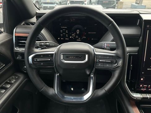 Certified 2025 GMC Yukon Denali image 20