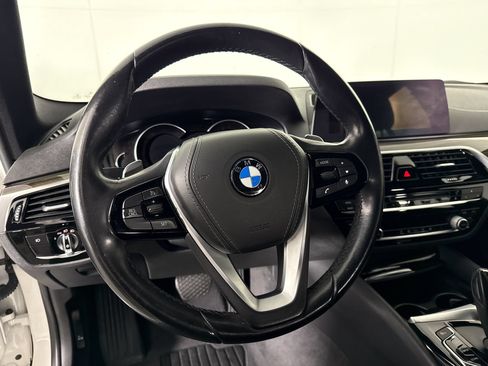 Used 2018 BMW 530i RWD image 25