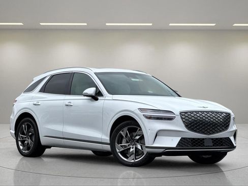 New 2025 Genesis Electrified GV70 Advanced image 1