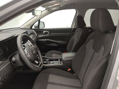 Used 2022 Kia Sorento LX FWD image 17
