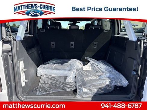 New 2025 Ford Bronco Badlands image 13