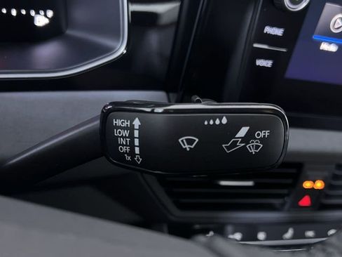 New 2026 Volkswagen Jetta SE image 32