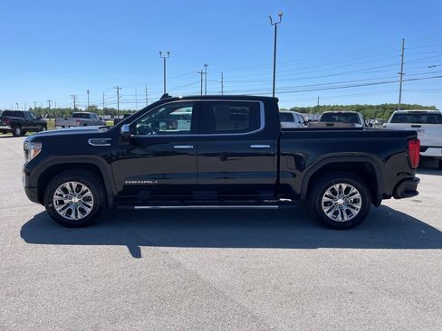 Used 2019 GMC Sierra 1500 Denali w/ Driver Alert Package II AWD/4WD image 4