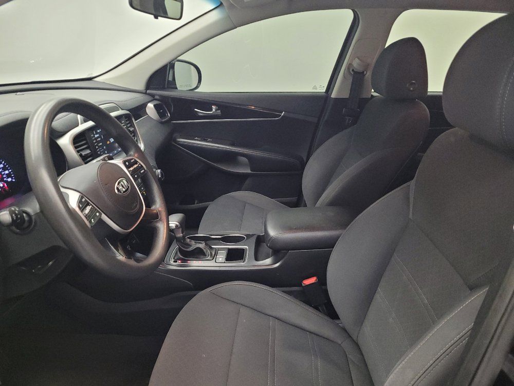 Used 2020 Kia Sorento L FWD image 17