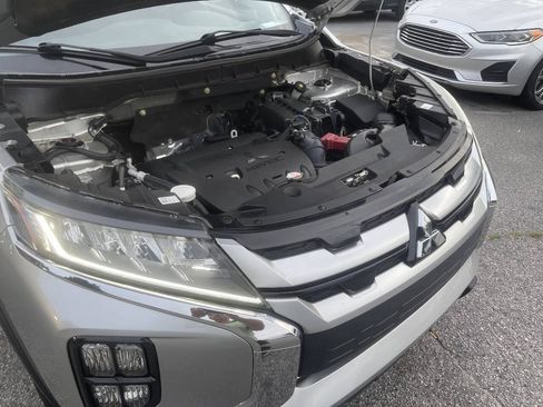 Used 2020 Mitsubishi Outlander Sport SE FWD image 29