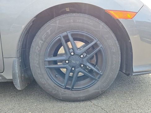 Used 2017 Honda Civic EX image 9