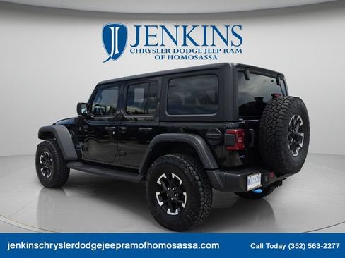 Used 2024 Jeep Wrangler Unlimited Rubicon 4xe AWD/4WD image 7