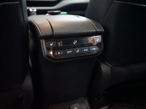 Used 2021 Toyota Highlander Platinum image 15