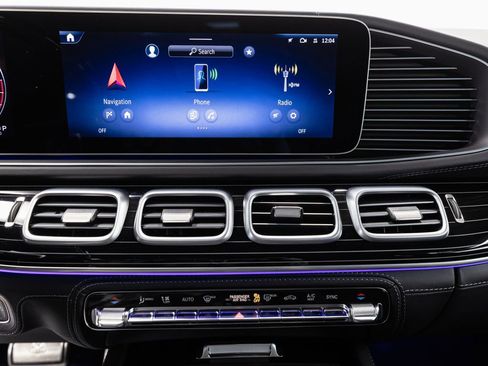 Certified 2024 Mercedes-Benz Maybach GLS 600 4MATIC image 17