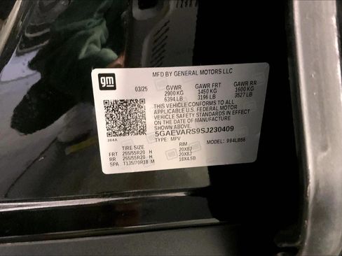 Used 2025 Buick Enclave Preferred AWD/4WD image 31