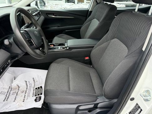 Used 2025 Toyota Camry LE image 16