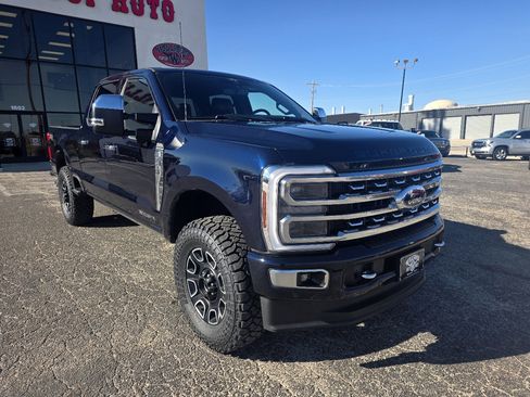 Used 2024 Ford F250 Platinum w/ FX4 Off-Road Package image 1