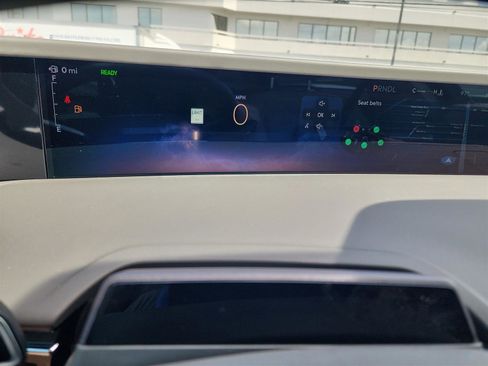 New 2025 Lincoln Nautilus Reserve image 32