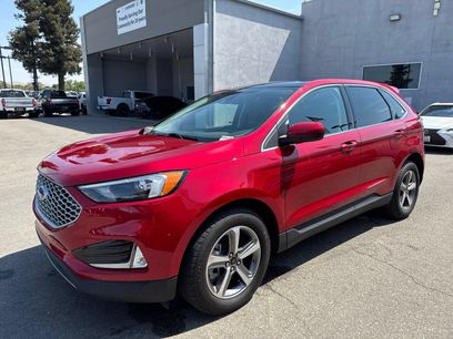 Used 2024 Ford Edge SEL w/ Convenience Package