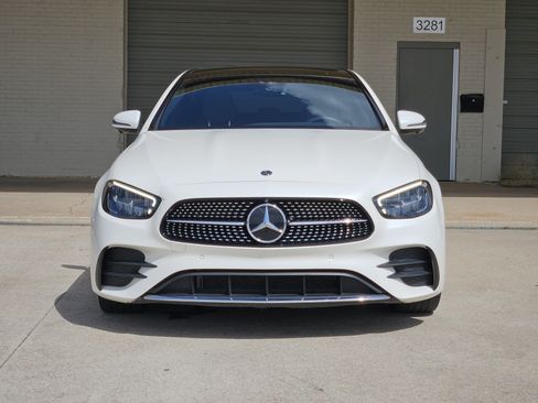 Used 2021 Mercedes-Benz E 350 Sedan image 2