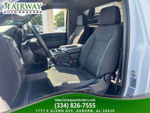 Used 2022 GMC Sierra 3500 SLE w/ SLE Convenience Package AWD/4WD image 10