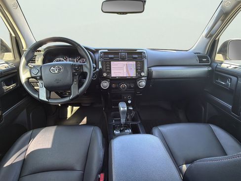 Used 2021 Toyota 4Runner TRD Off-Road Premium w/ Moonroof Package AWD/4WD image 19