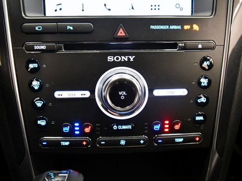 Used 2018 Ford Explorer Sport w/ Equipment Group 401A AWD/4WD image 27