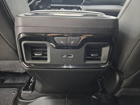 Used 2026 GMC Sierra 2500 AT4 AWD/4WD image 11