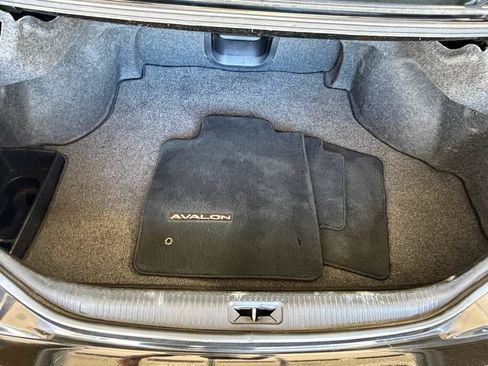 Used 2011 Toyota Avalon Limited FWD image 19