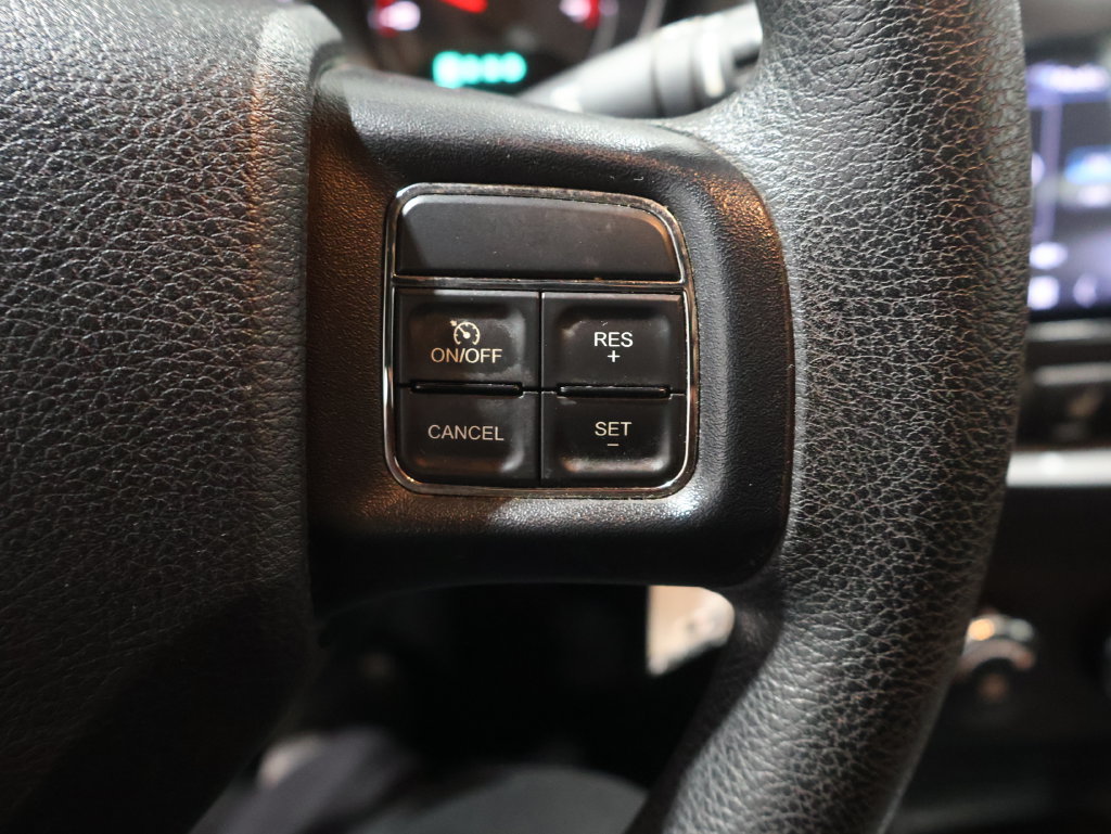 Used 2014 Dodge Avenger SE FWD image 29