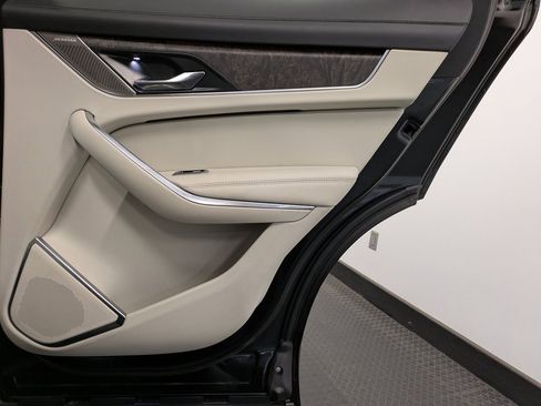 Used 2021 Jaguar F-PACE S image 25