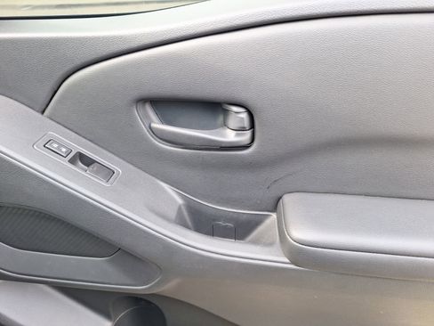 Used 2025 Nissan Frontier S image 34