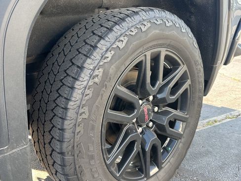 Used 2021 GMC Sierra 1500 Elevation w/ Preferred Package AWD/4WD image 5