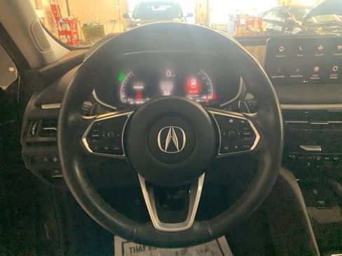 Used 2023 Acura MDX SH-AWD Technology Package image 17