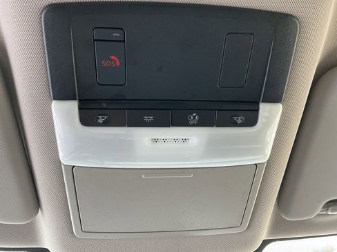 Used 2025 Nissan Rogue SV image 27