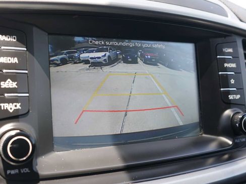 Used 2019 Kia Sorento AWD V6 image 11
