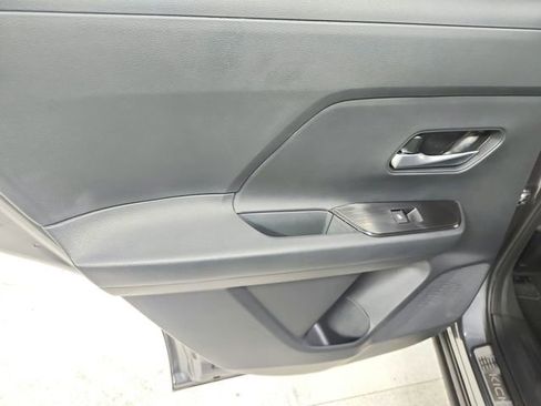 New 2025 Nissan Kicks SV w/ SV Premium Package AWD/4WD image 36