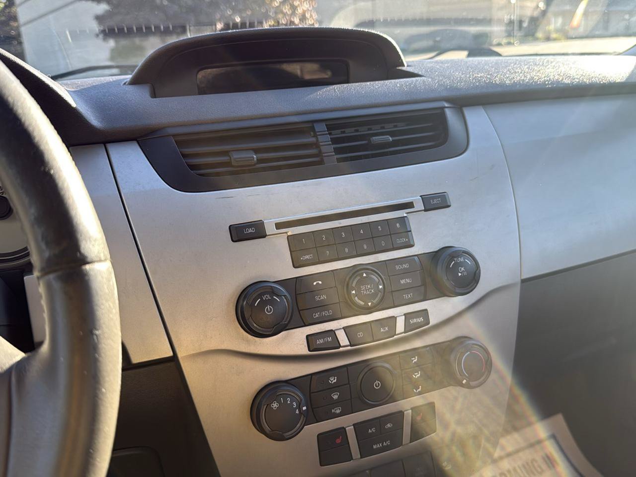 Used 2009 Ford Focus SEL FWD image 17