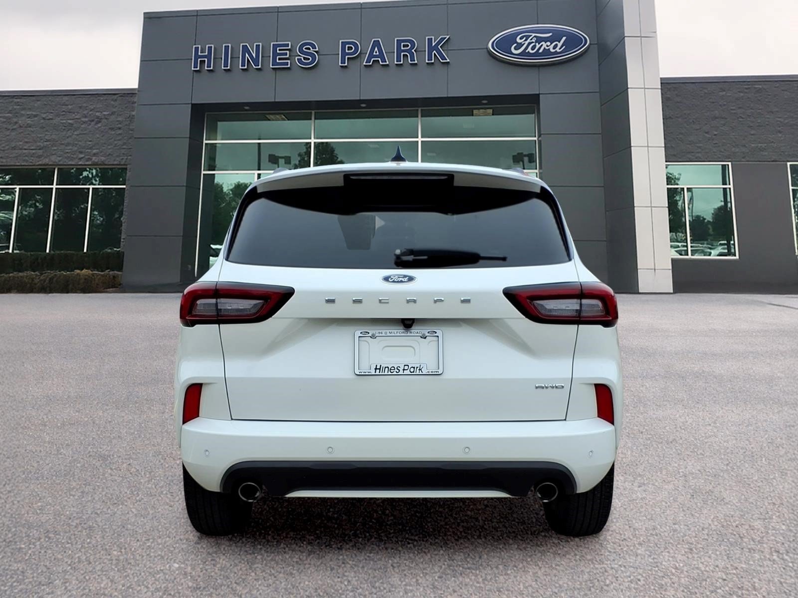Used 2024 Ford Escape ST-Line w/ Tech Pack #1 AWD/4WD image 6