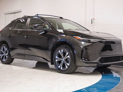 Used 2024 Toyota bZ4X FWD w/ Weather Package image 5